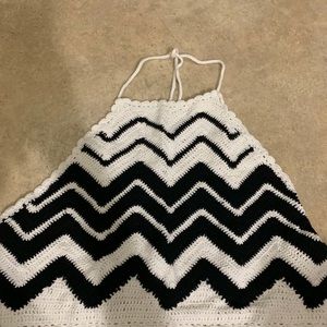 SIZE SMALL HALTER TOP